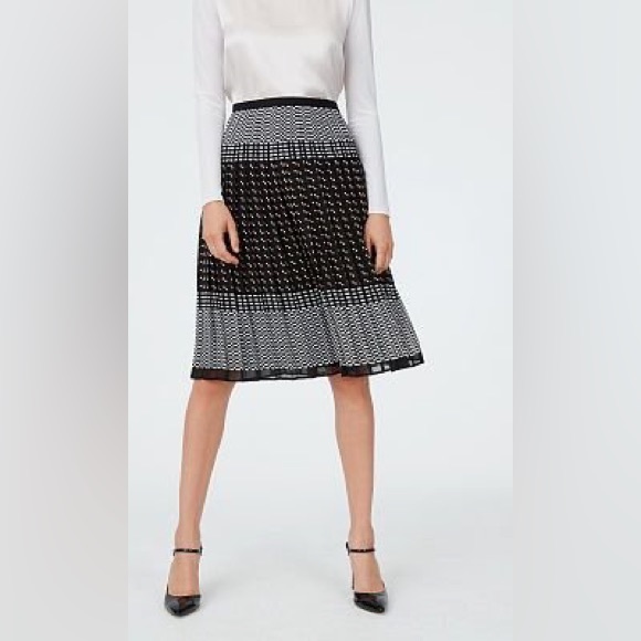 Club Monaco Pletela Pleated Skirt - Picture 1 of 3